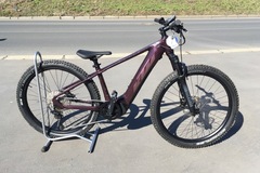 Juniorský elektrobicykel KTM Macina Team 272 Glorious