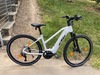 Krossove-elektrokolo-ktm-macina-cross-720-bile
